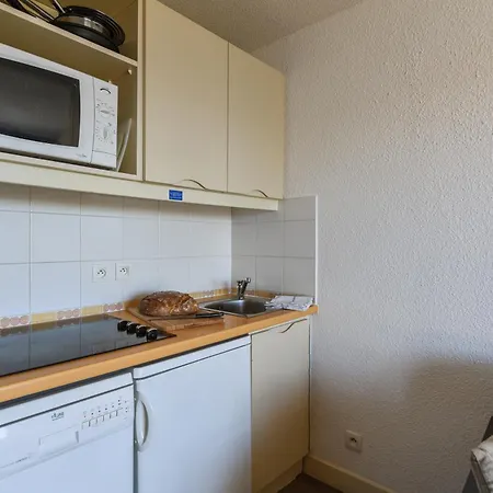 Pierre & Le Pedrou Apart Otel Font-Romeu-Odeillo-Via