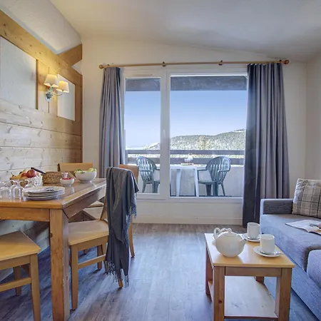 Pierre & Le Pedrou Aparthotel