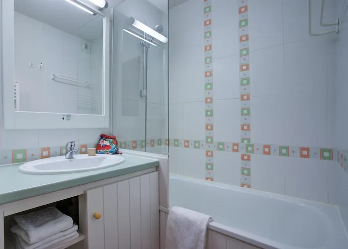 Aparthotel Pierre & Le Pedrou Font-Romeu-Odeillo-Via