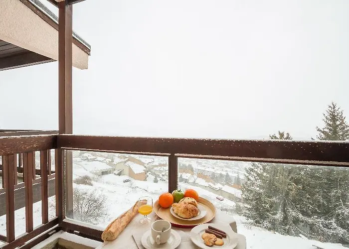 Pierre & Le Pedrou Aparthotel 3*
